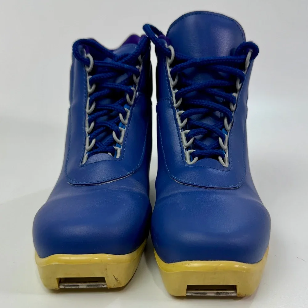 Rossignol Vintage Blue NNN Cross Country Ski Boots Made in Italy Women aprox‎ 8